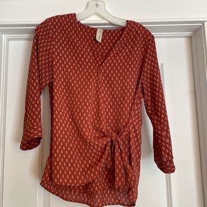 Evereve Allison Joy Terracotta Geometric Wrap Top, XS, EUC